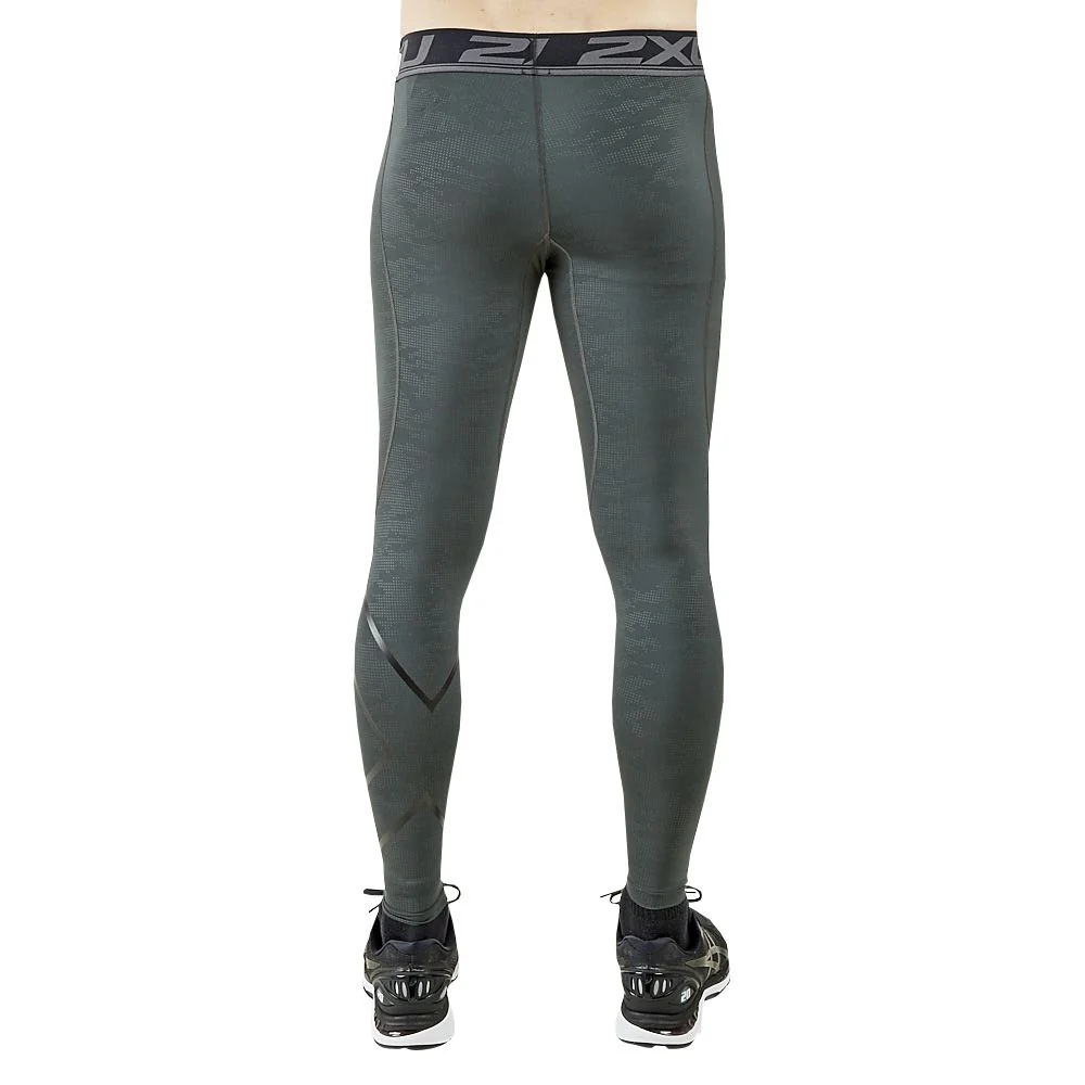 2XU Accelerate Print Compression Tights, Herren, Duffel Camo/Nero - Image 2