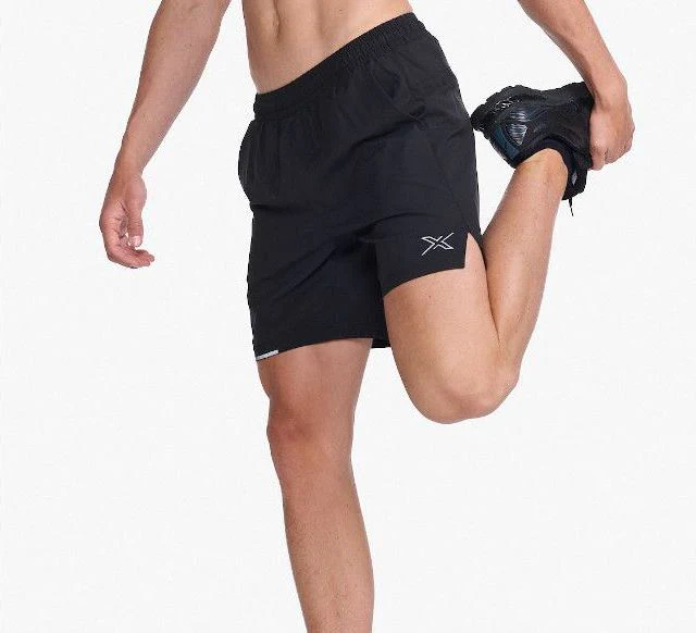 2XU Aero 7 Inch Shorts, Herren, Black/Silver Reflective - Image 2