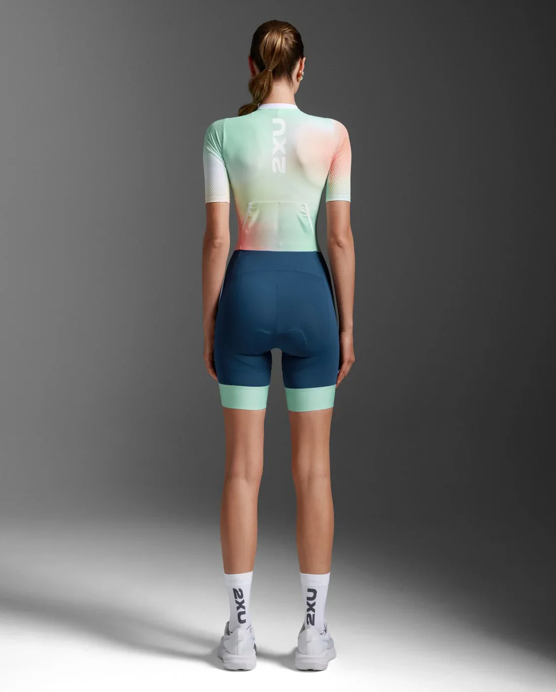 2XU Aero Hex Sleeved Trisuit, Damen, Jelly Mint/Majol - Image 3