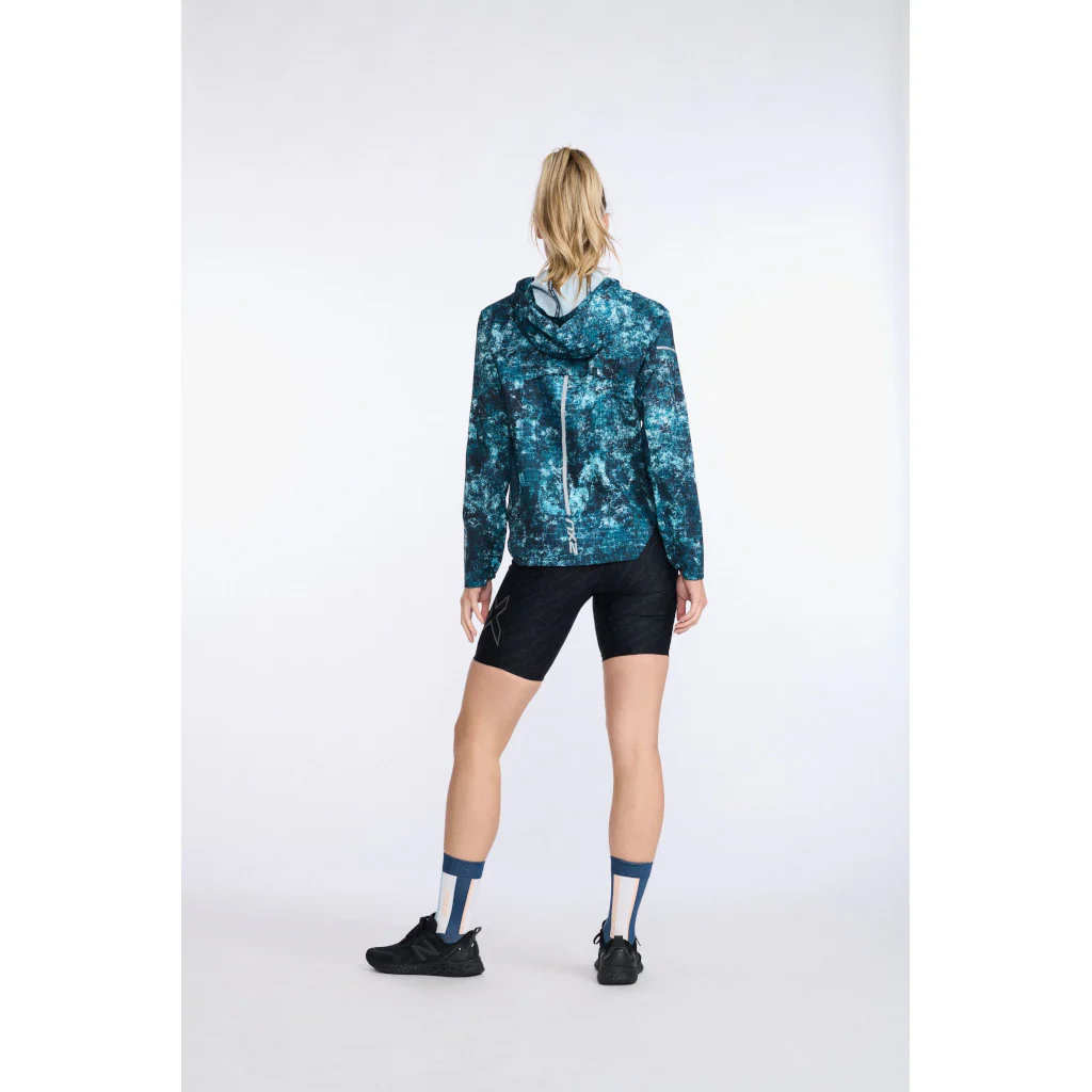 2XU Aero Jacket Trailscape, Laufjacke, Damen, Bluejay/Silver Reflective - Image 2