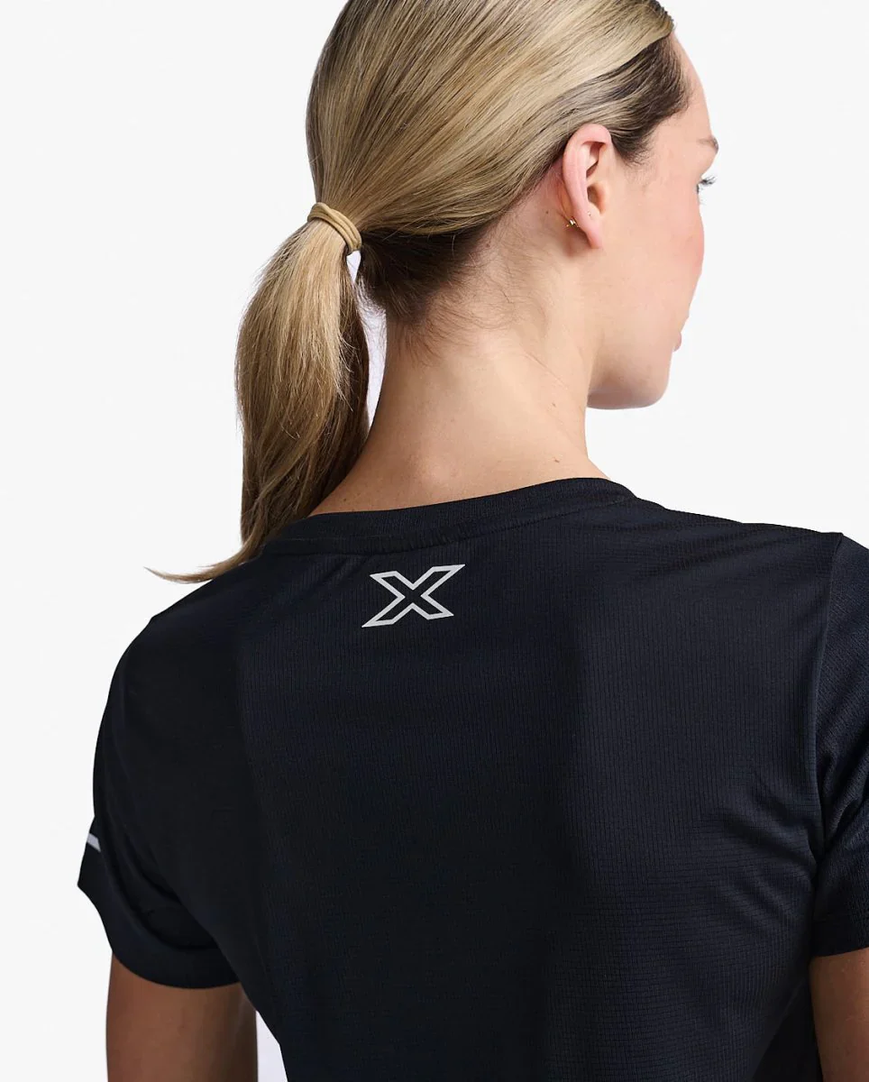 2XU Aero Tee, Laufshirt, Damen, Black/Silver Reflective - Image 4