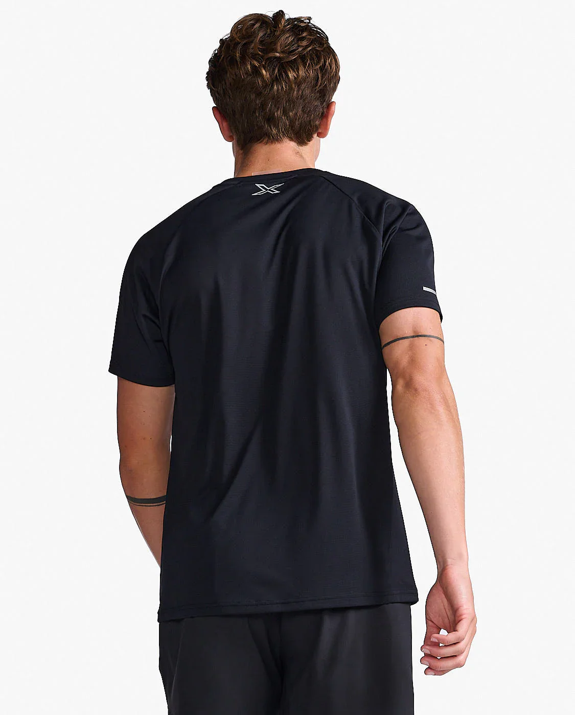 2XU Aero Tee, Laufshirt, Herren, Black/Silver Reflective - Image 2