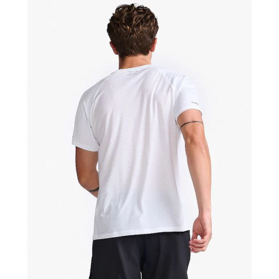 2XU Aero Tee, Laufshirt, Herren, White/Silver Reflective - Image 2