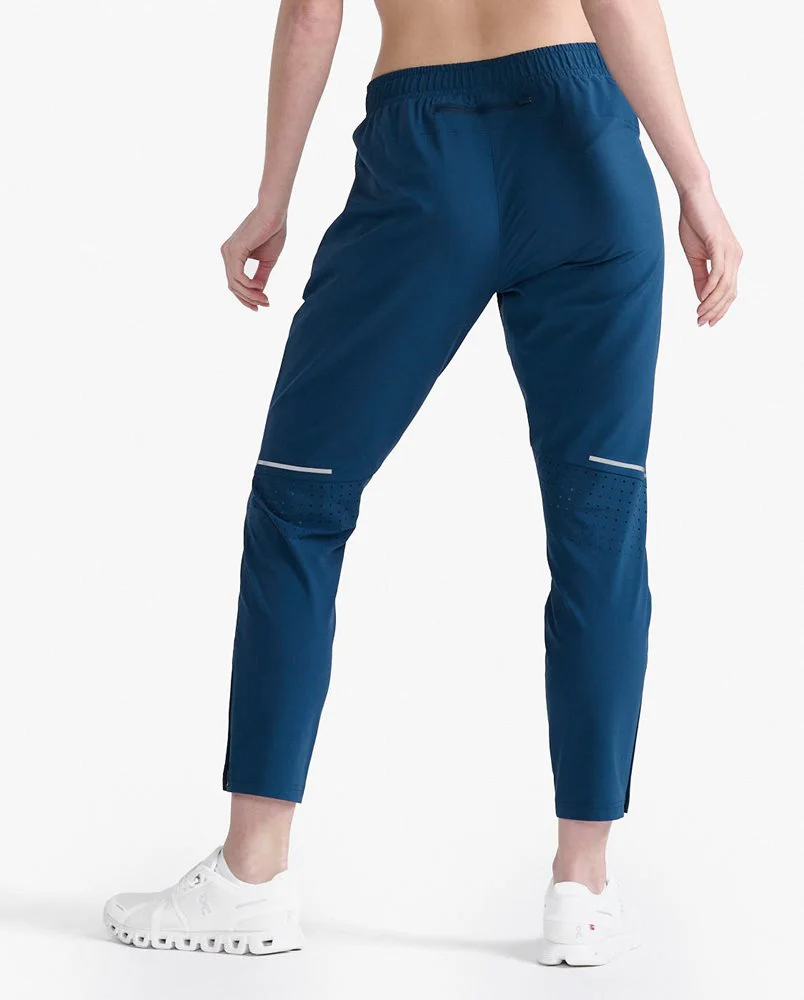 2XU Aero Woven Jogger, Damen, Moonlight/Silver Reflective - Image 2