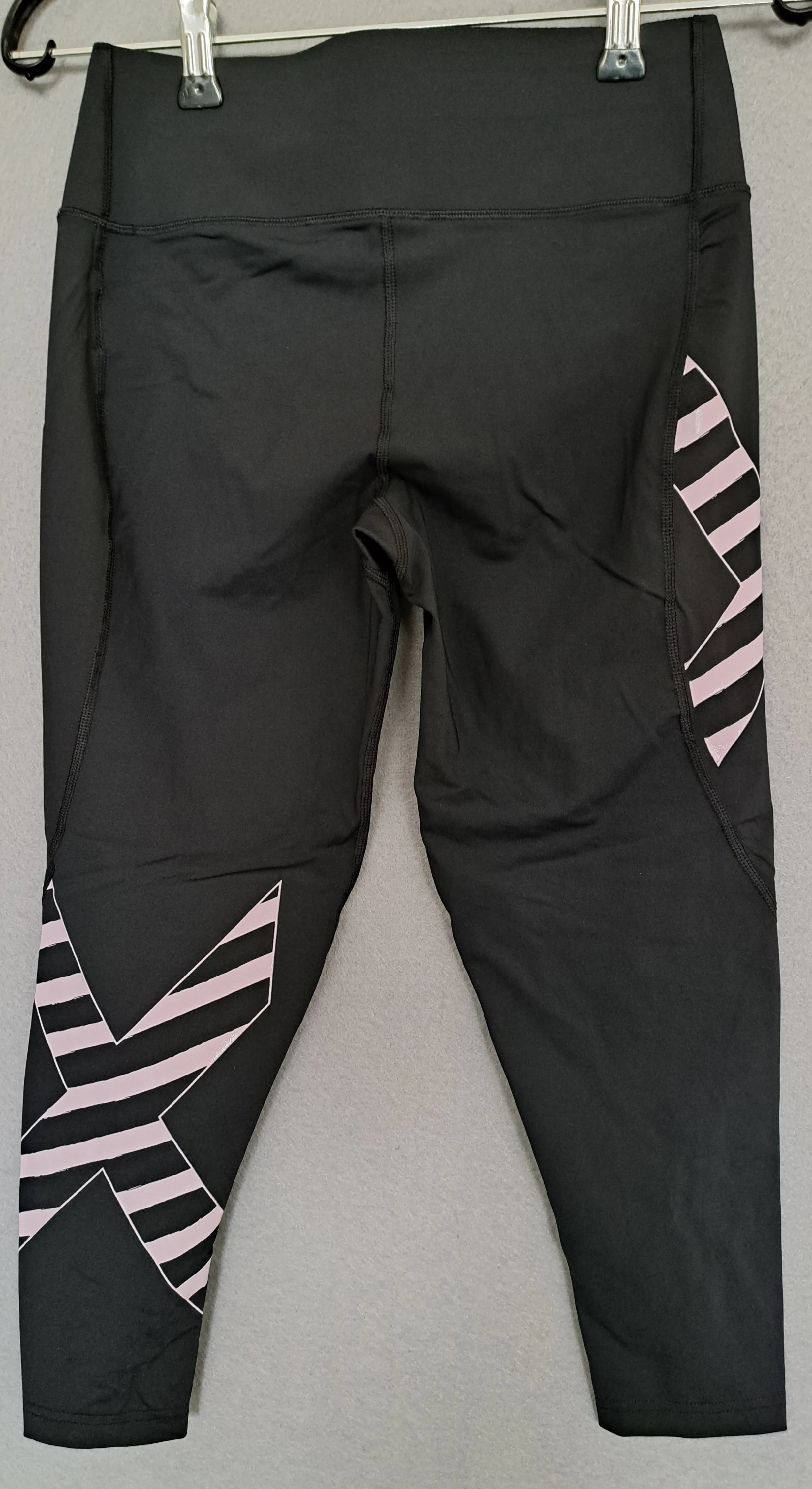 2XU Bonded Mid-Rise 7/8 Tights, Damen, Laufhose, Black/Pink - Image 2