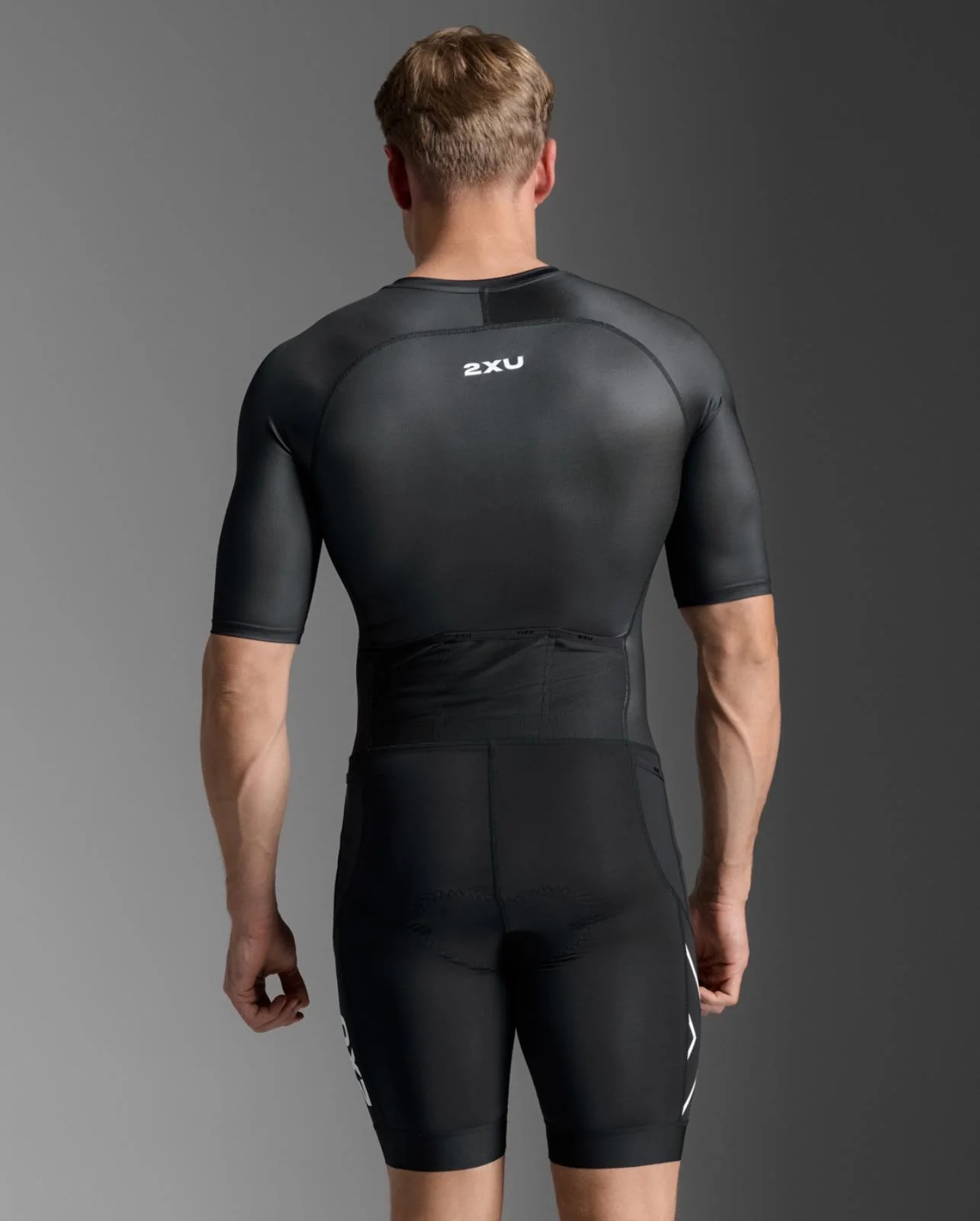 2XU Core Sleeved Trisuit, Herren, Black/White - Image 2