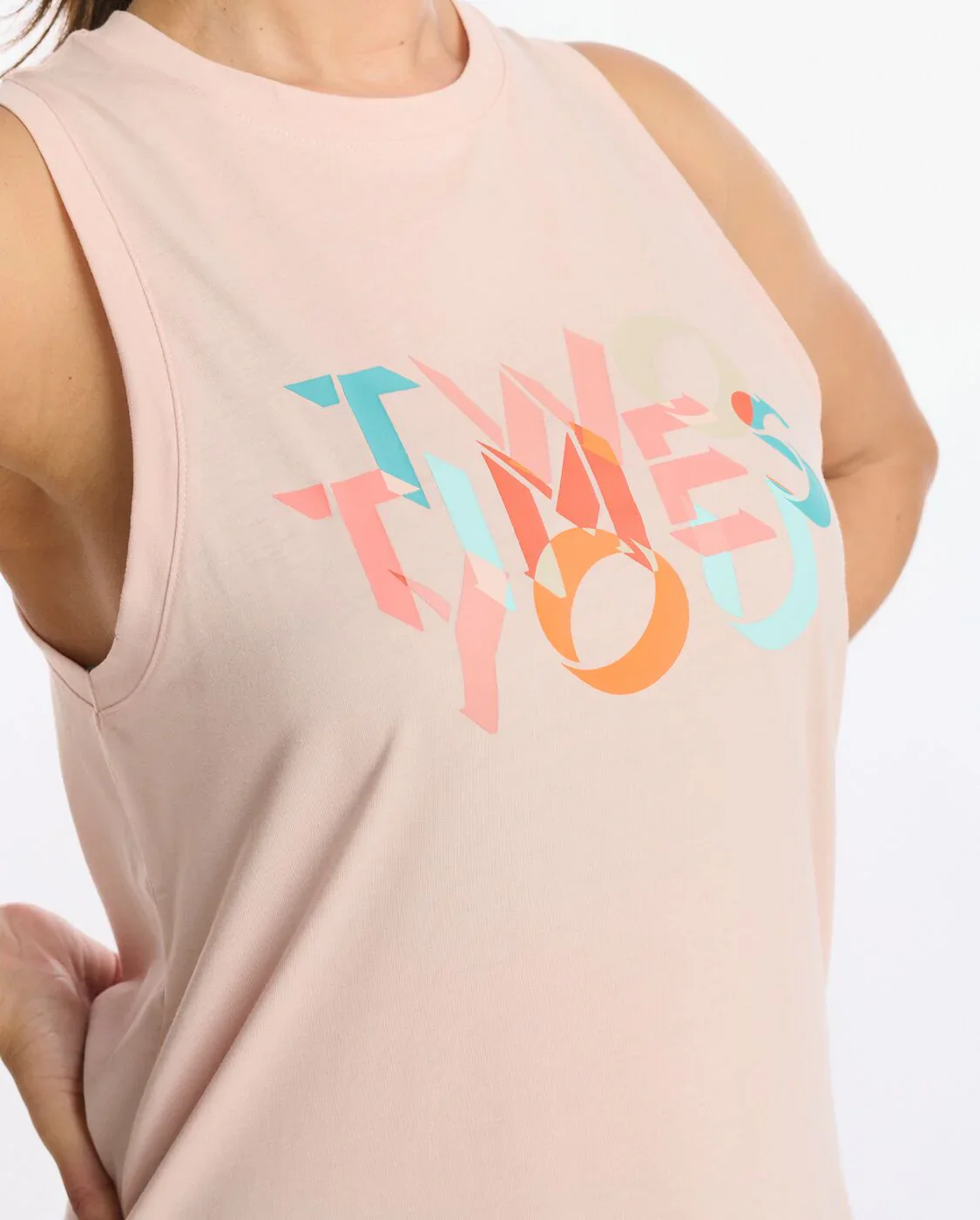 2XU Form Tank, Damen, Peach Whip/Two Times You - Image 2