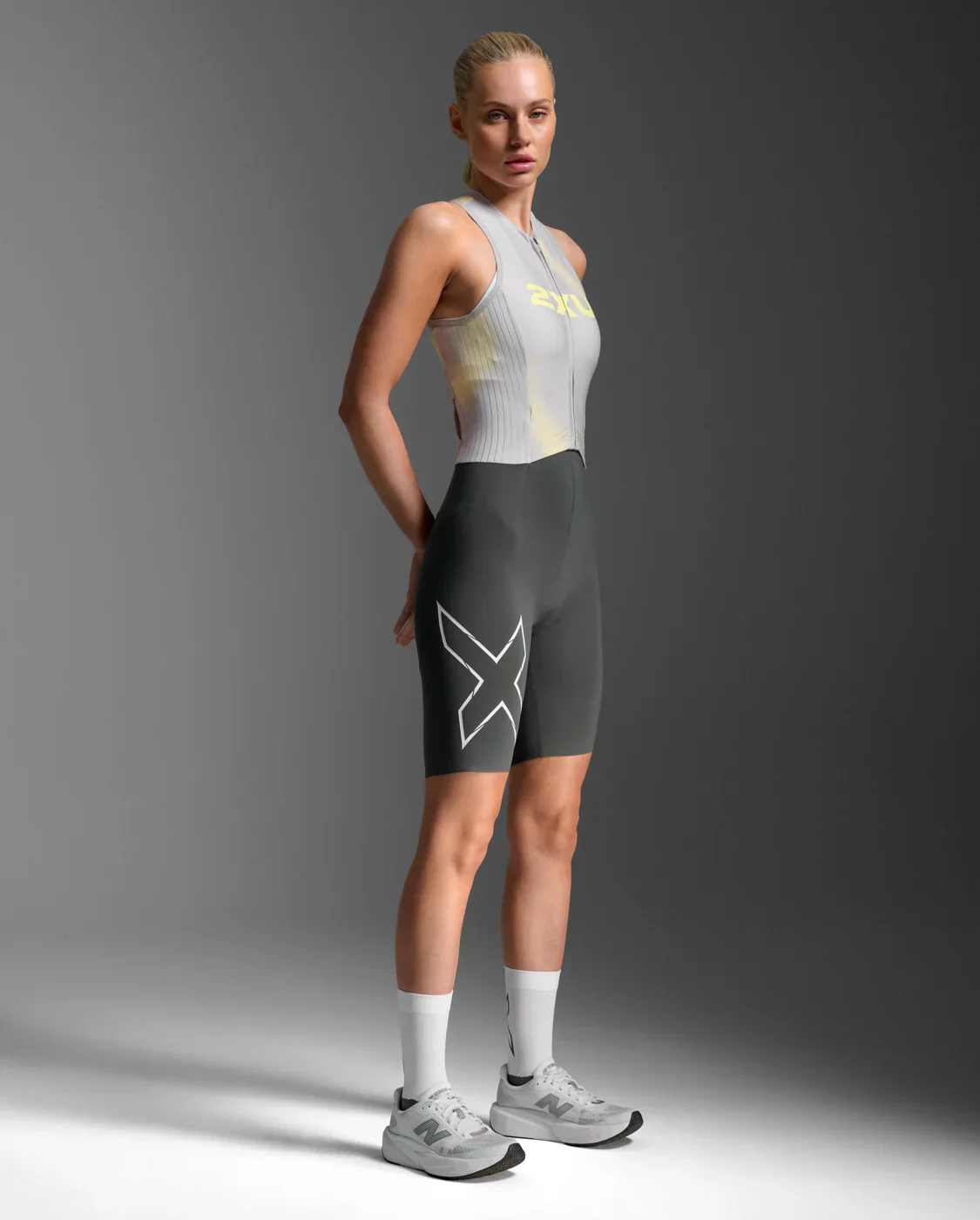 2XU Light Speed React Trisuit, Damen, Lemon Ice/Jupiter - Image 2