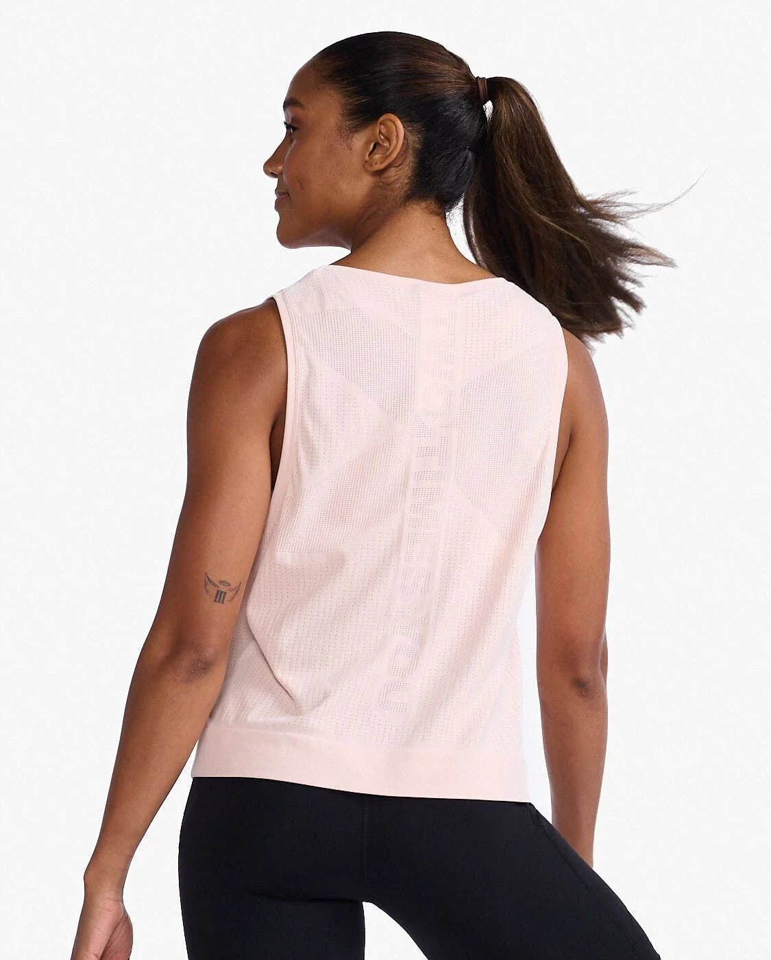 2XU Motion Tech Tank, Damen, Peach Whip/Peach Whip - Image 2