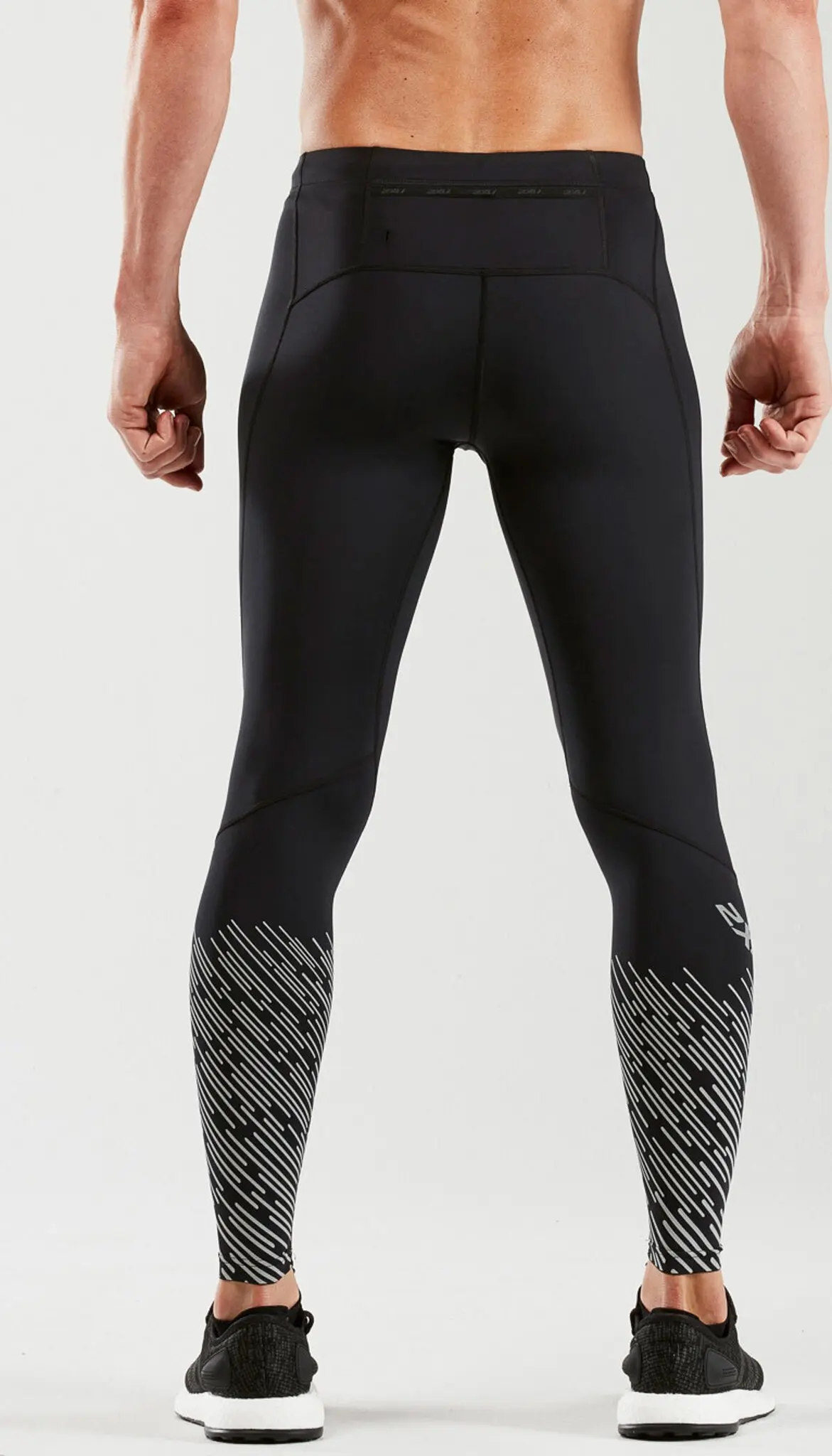 2XU Reflect Run Compression Tights with back Storage, Herren, Black/Silver Reflective - Image 2