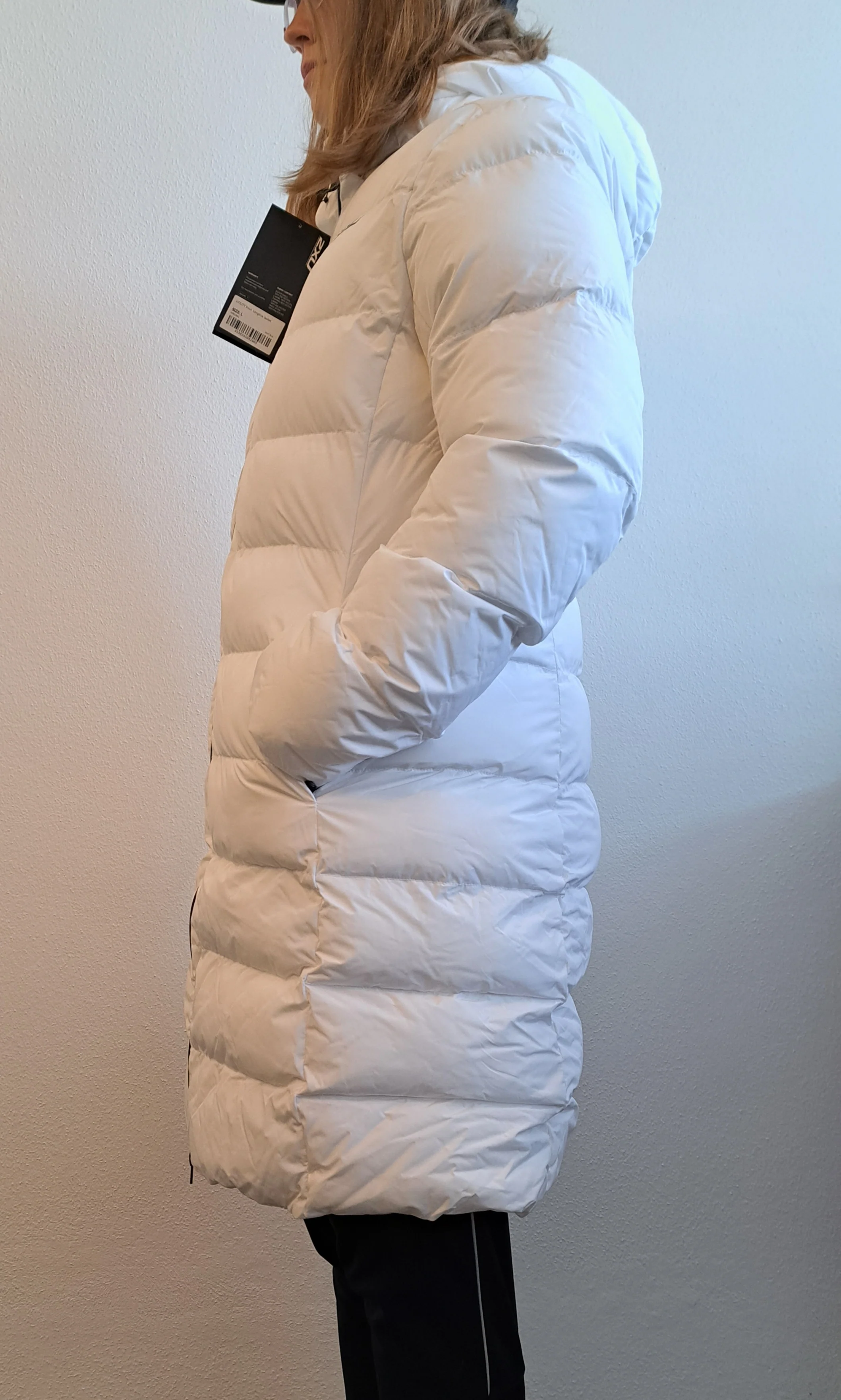 2XU Utility Insulation Longline Jacket, Damen, White/Black - Image 3