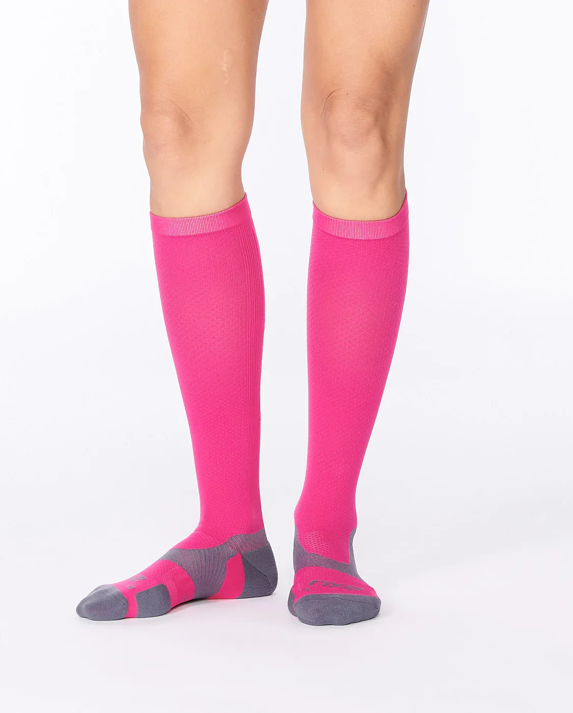 2XU VECTR L.Cush Full Length Socks, HotPink/Grey - Image 3