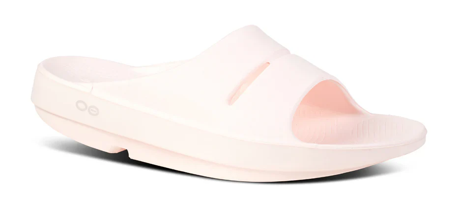 Oofos Ooahh Recovery Sandale, unisex, blush - Image 6