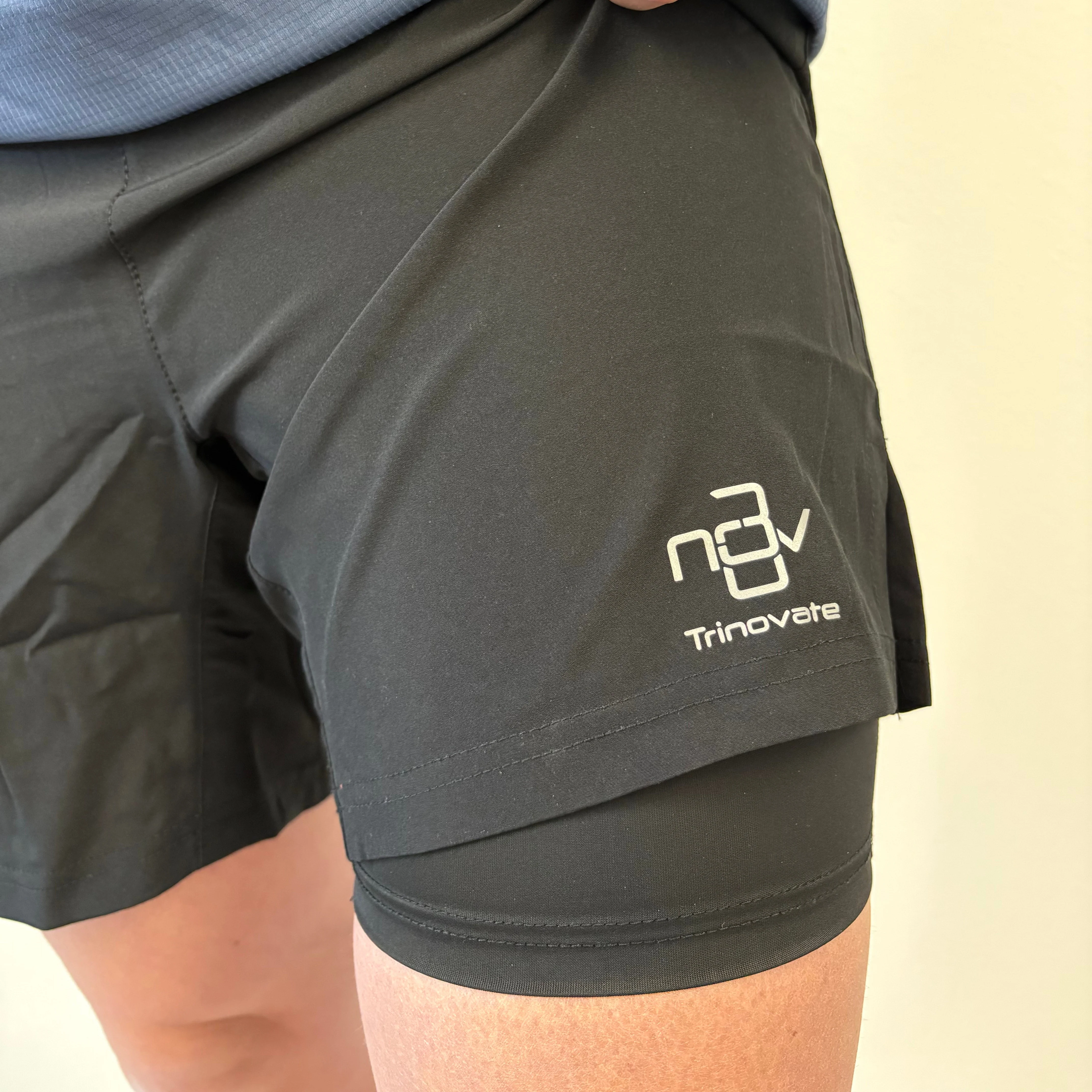Trinovate Elite Short, Laufshort, Midnight Black, unisex - Image 3