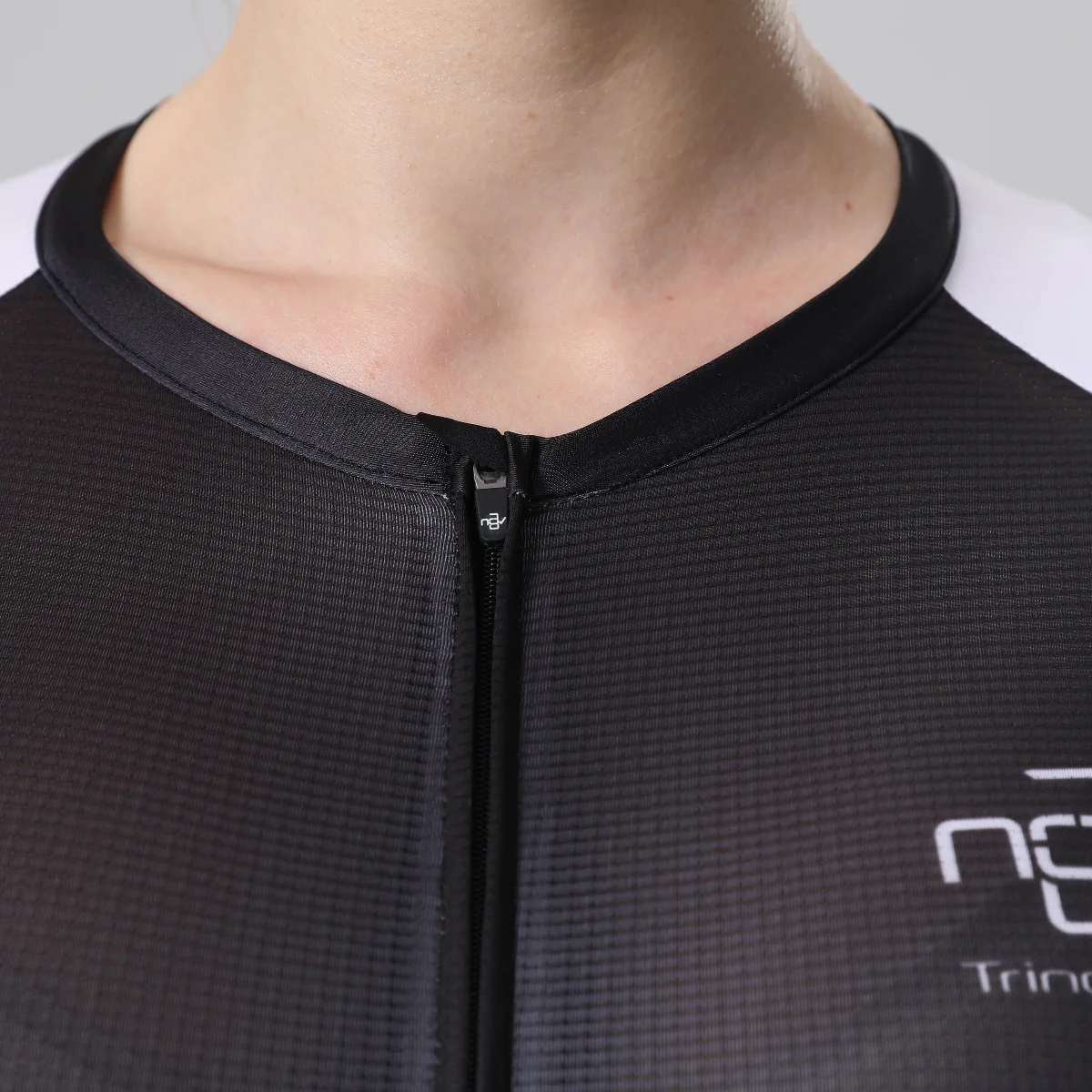Trinovate Essential Aero Trisuit Sleeved, Damen, Midnight Black - Image 7
